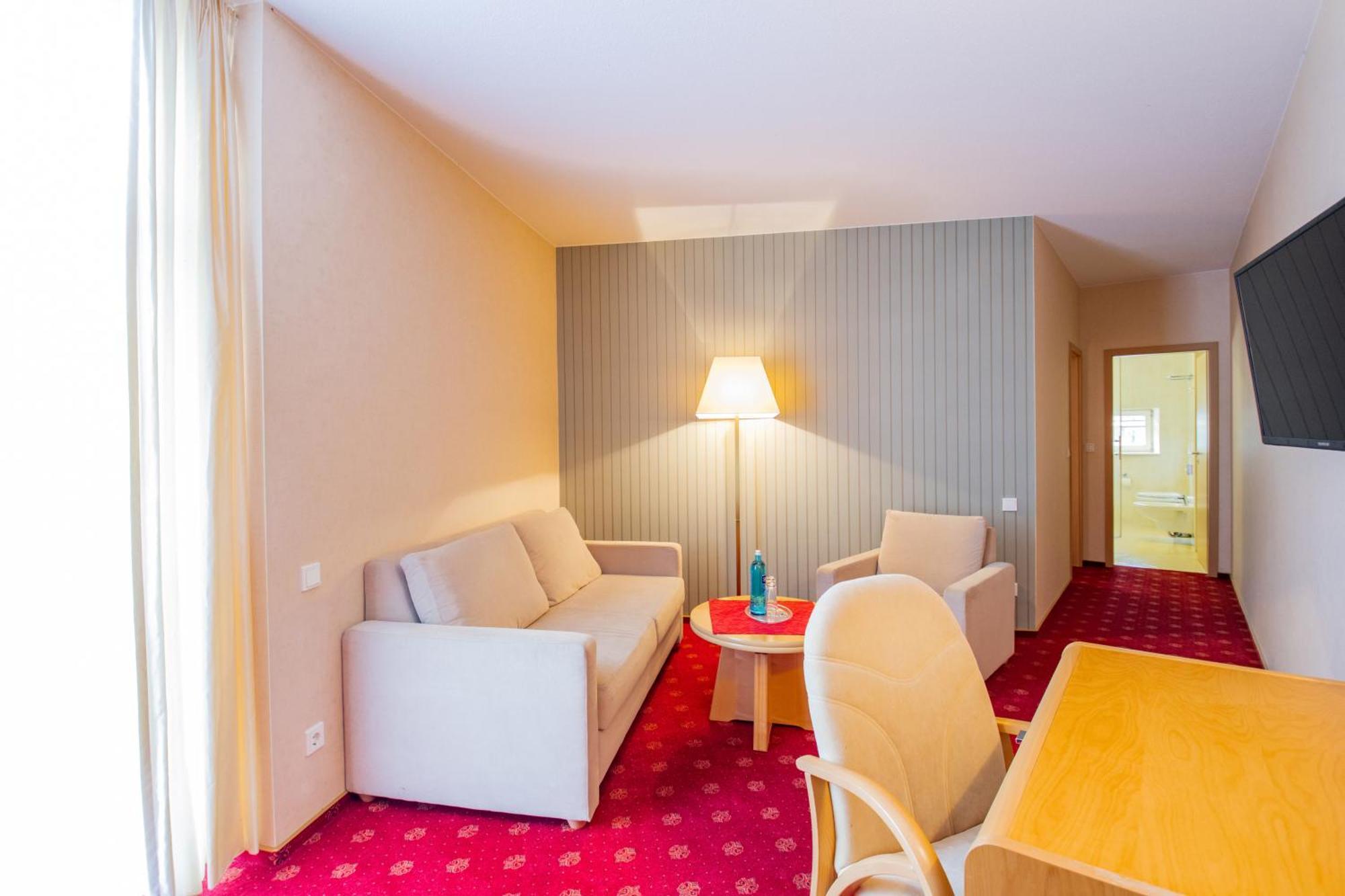 Seehotel Grossraeschen Dış mekan fotoğraf