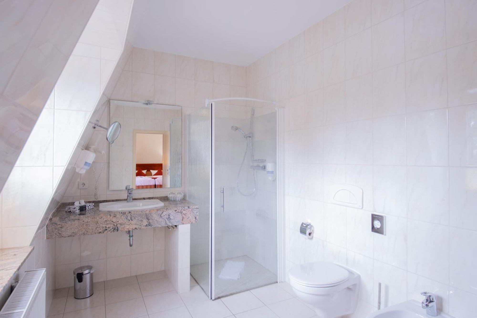 Seehotel Grossraeschen Oda fotoğraf